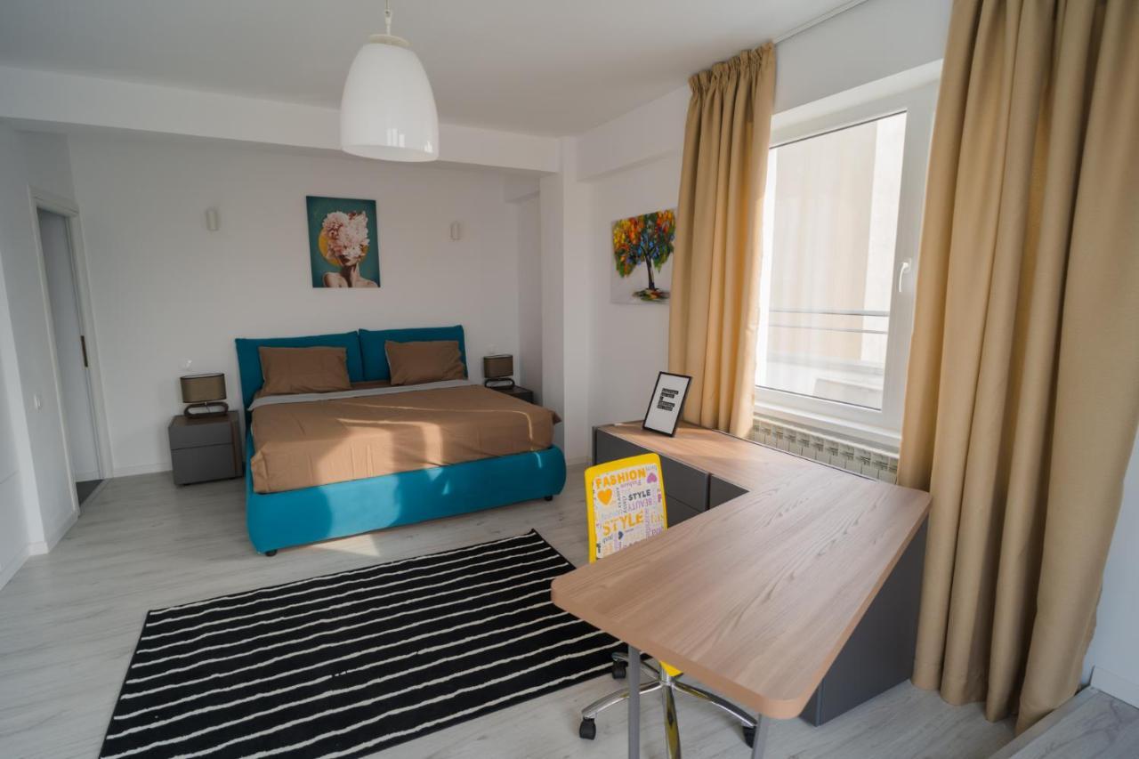 בוקרשט Penthouse With Huge Rooftop Terrace & City View מראה חיצוני תמונה