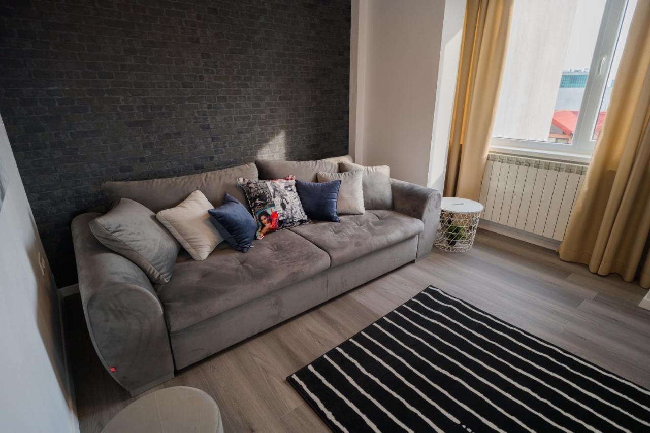 בוקרשט Penthouse With Huge Rooftop Terrace & City View מראה חיצוני תמונה