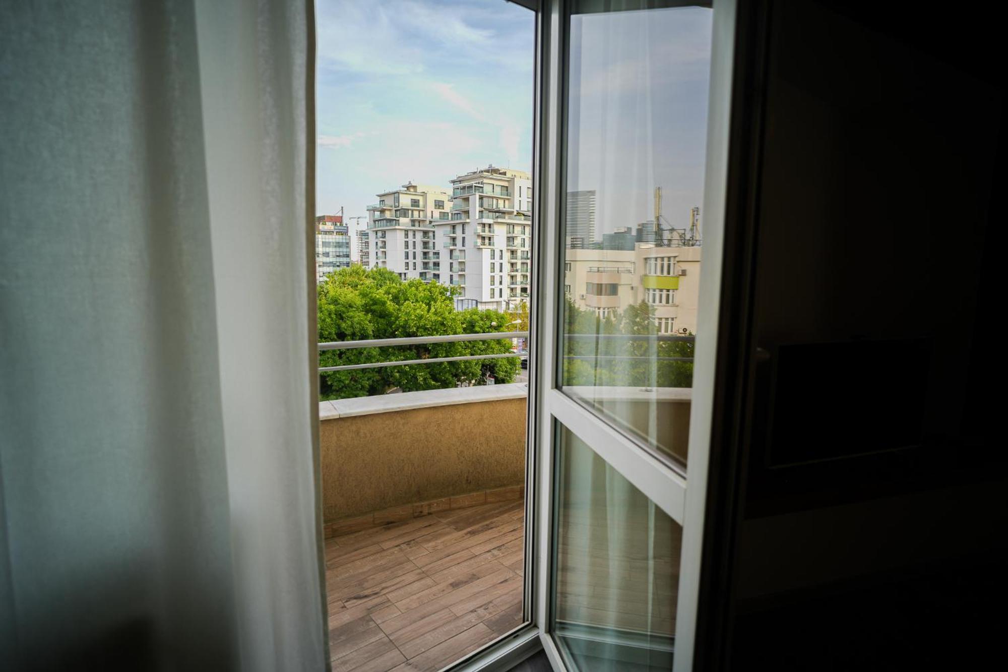 בוקרשט Penthouse With Huge Rooftop Terrace & City View מראה חיצוני תמונה